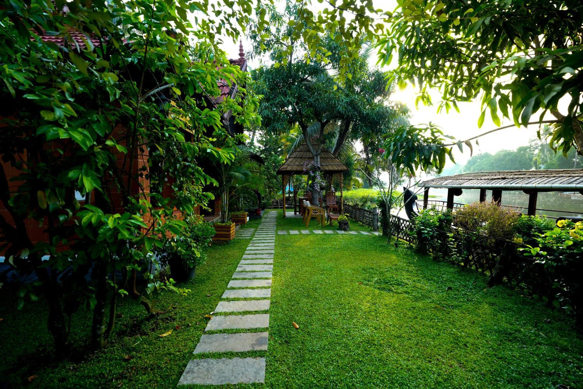 Maison d'hôtes Little Chembaka à Kumarakom Extérieur photo